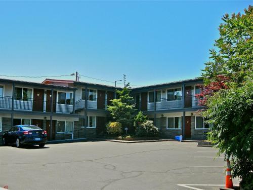 Timbers Inn And Suites Ashland Exterior photo